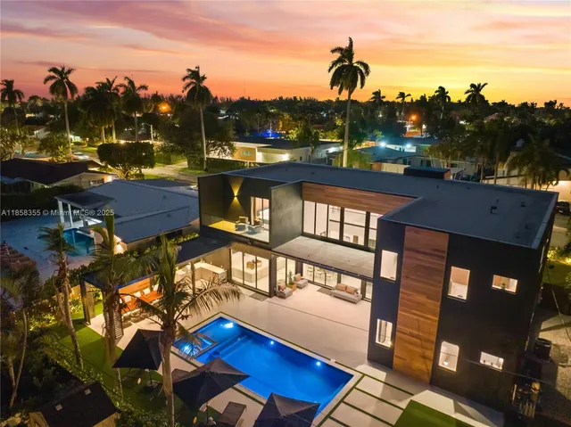 $55,000 | 1960 Northeast 197th Terrace, Miami, FL 33179