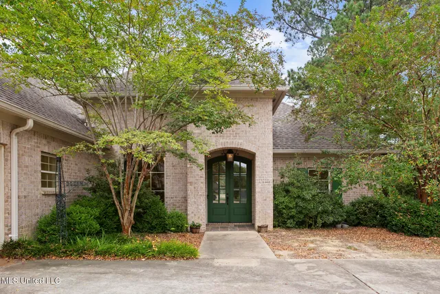 $425,000 | 126 Grayhawk Parkway, Madison, MS 39110