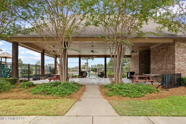 $425,000 | 126 Grayhawk Parkway, Madison, MS 39110