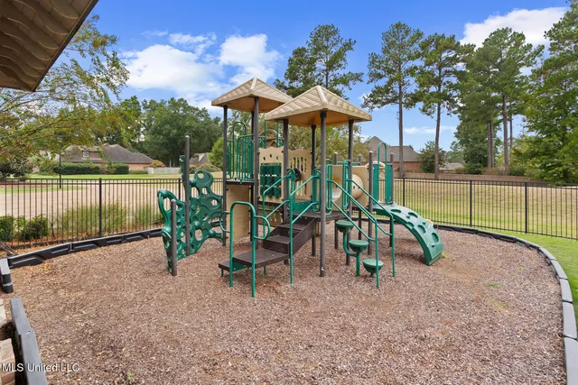 $425,000 | 126 Grayhawk Parkway, Madison, MS 39110