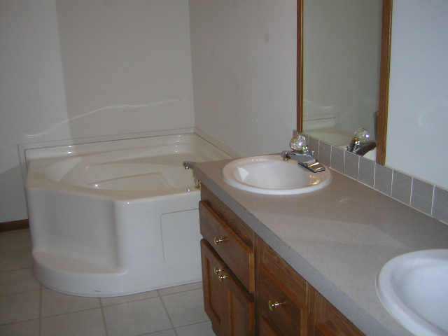 7246 Lockville Road Carroll, OH 43112 - Photo 3 of 10