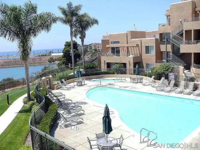 $4,295 | 817 Kalpati Circle, Unit 212, Carlsbad, CA 92008