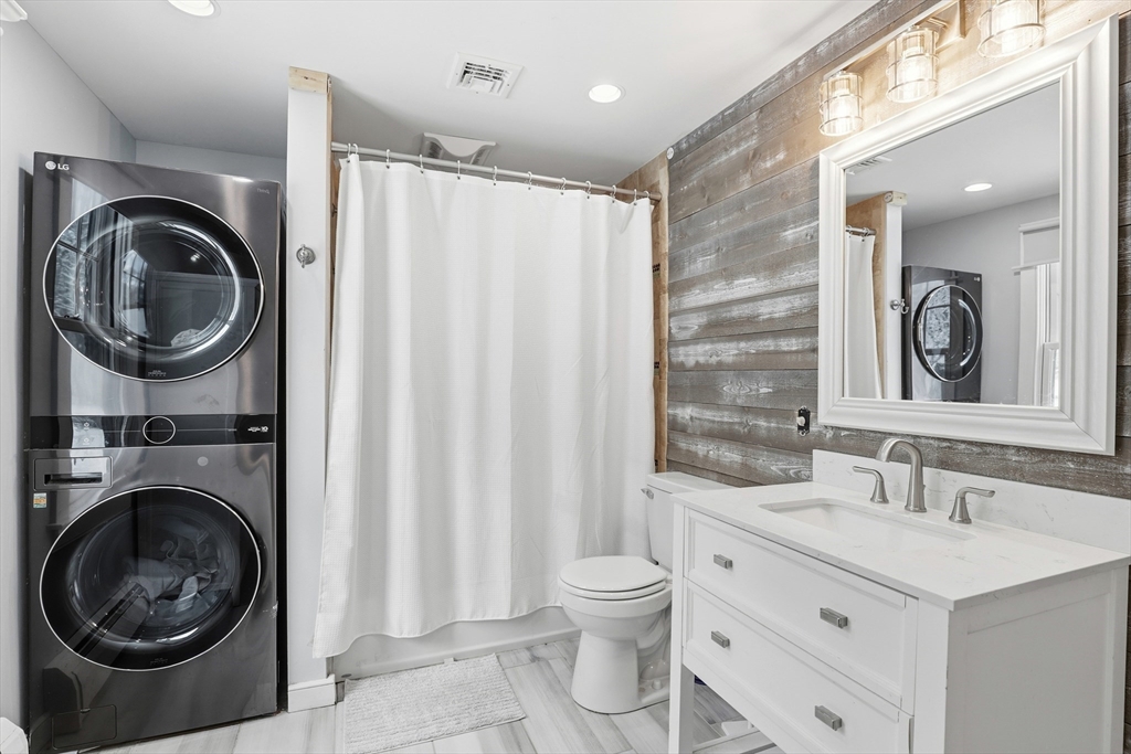 23 Live Oak Way Hanson, MA 02341 - Photo 13 of 31