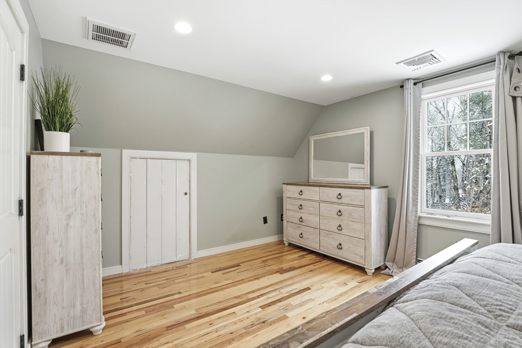 23 Live Oak Way Hanson, MA 02341 - Photo 16 of 31