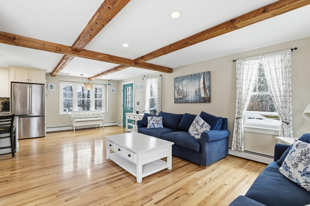 23 Live Oak Way Hanson, MA 02341 - Photo 5 of 31