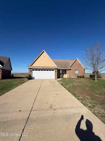 $219,300 | 1249 Clover Leaf Circle, Robinsonville, MS 38664