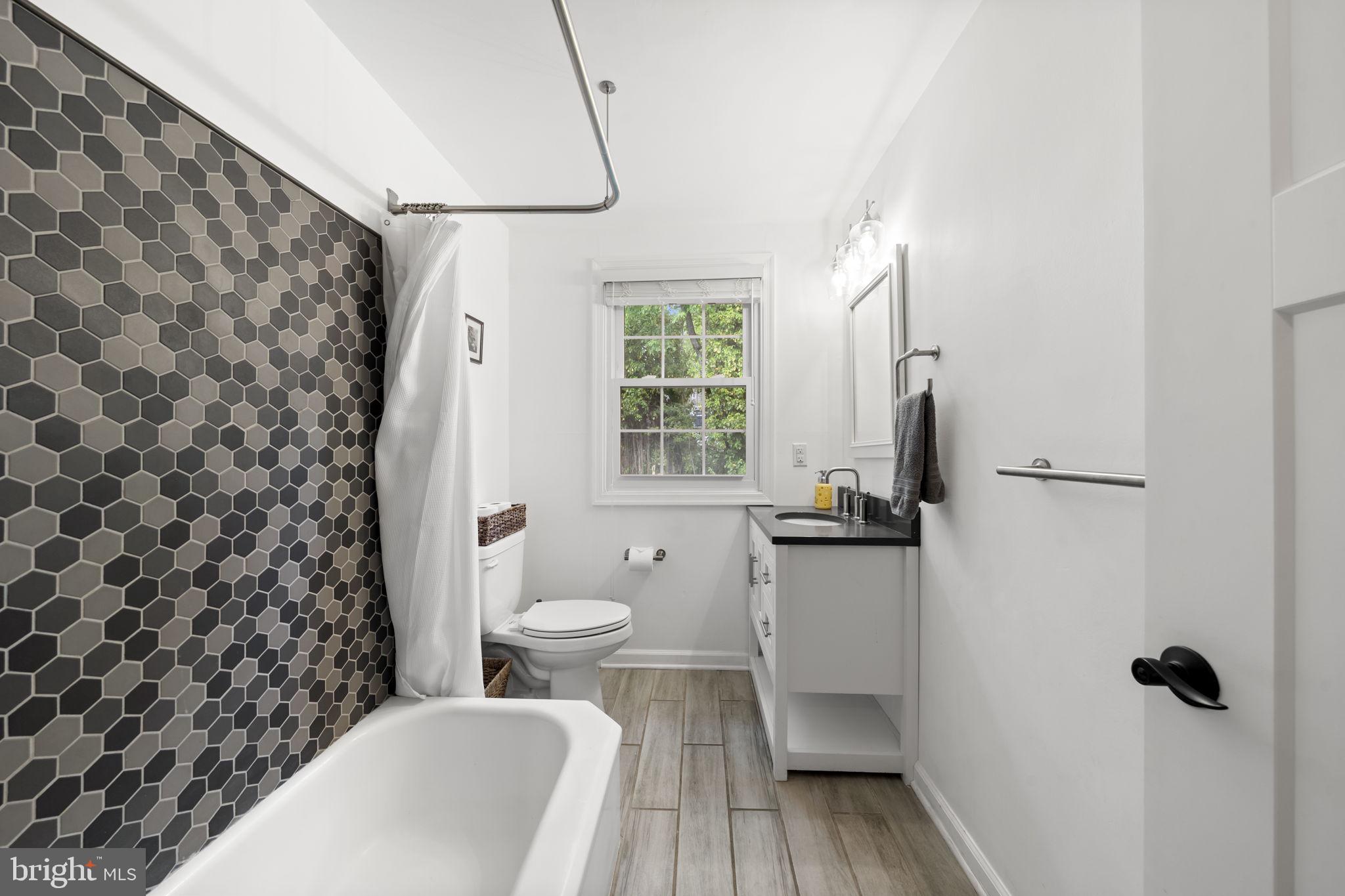 161 Rolling Road Bala Cynwyd, PA 19004 - Photo 33 of 61
