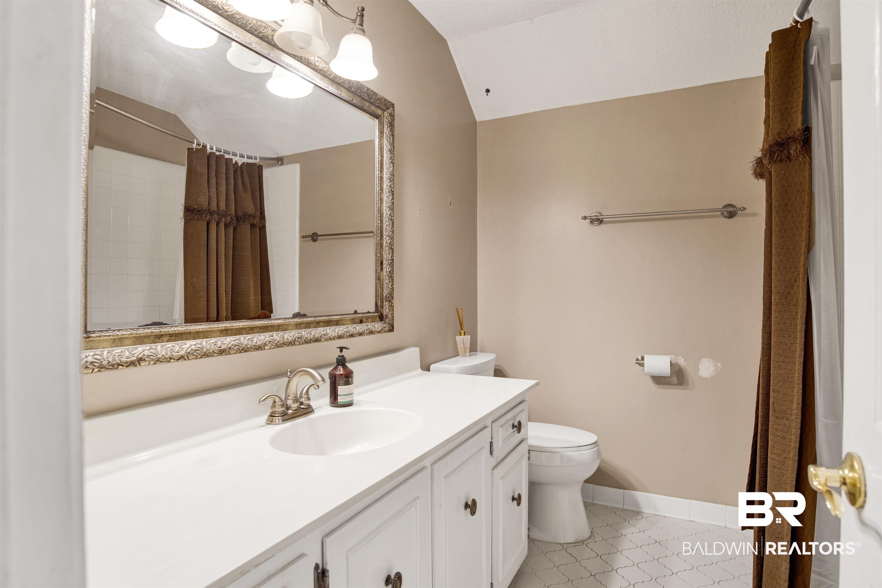 5770 Chester Court Mobile, AL 36609 - Photo 30 of 46