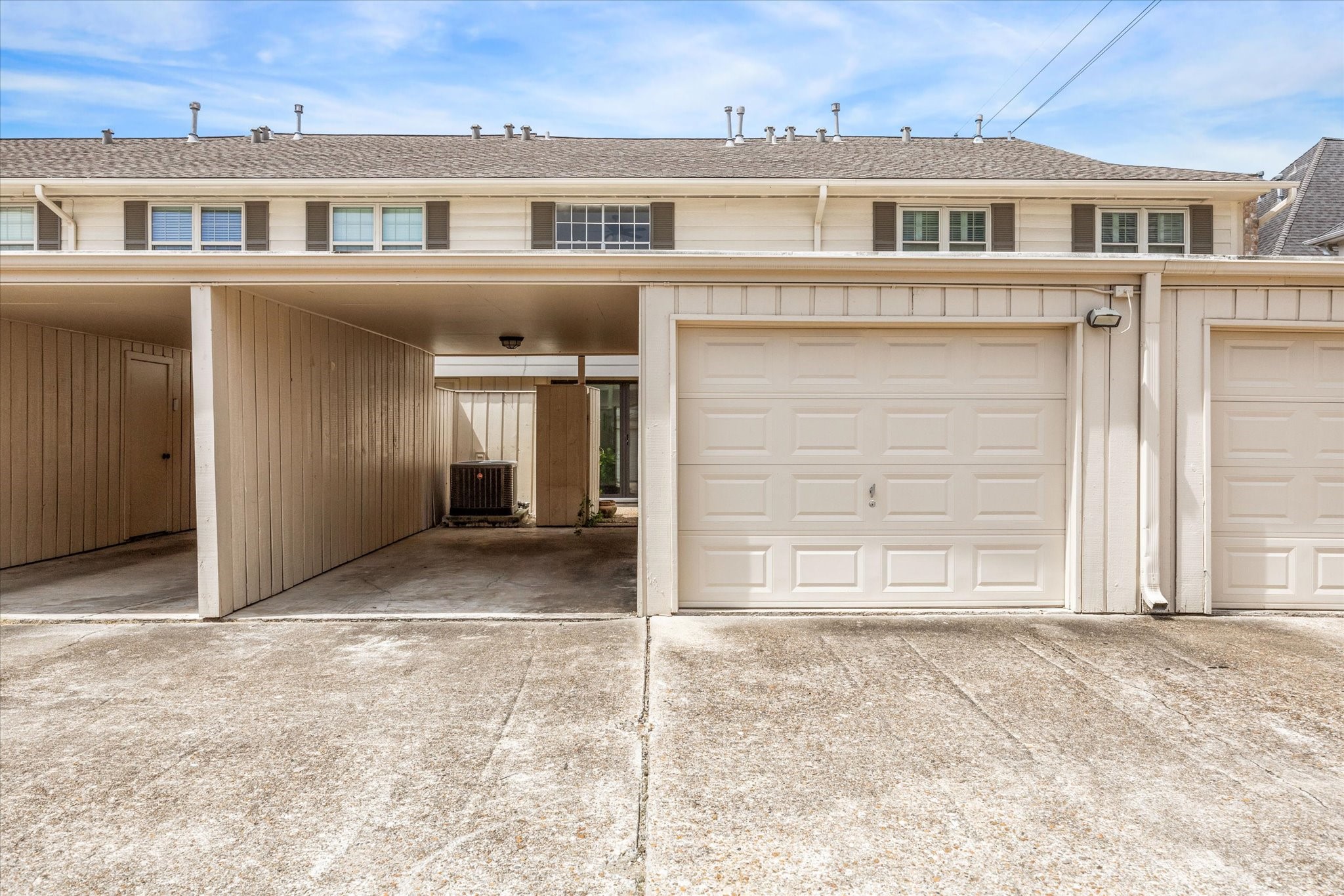 5827 Valley Forge Drive, Unit 83 Houston, TX 77057 - Photo 22 of 25 front view of a house