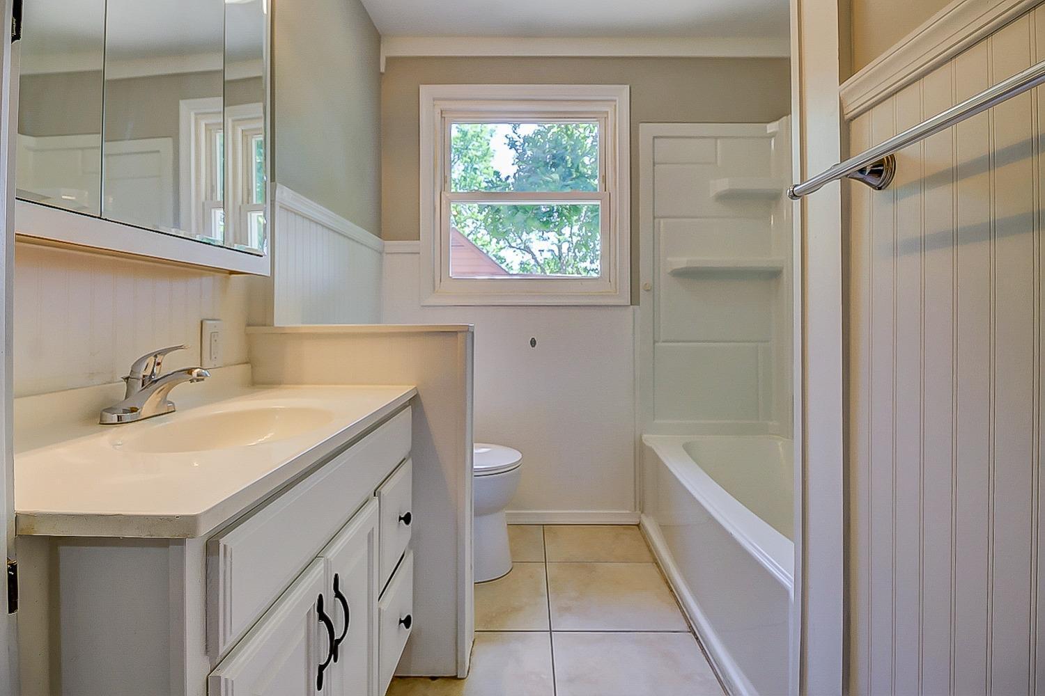 635 Columbia Road Hamilton, OH 45013 - Photo 23 of 33 Gallery Image 23