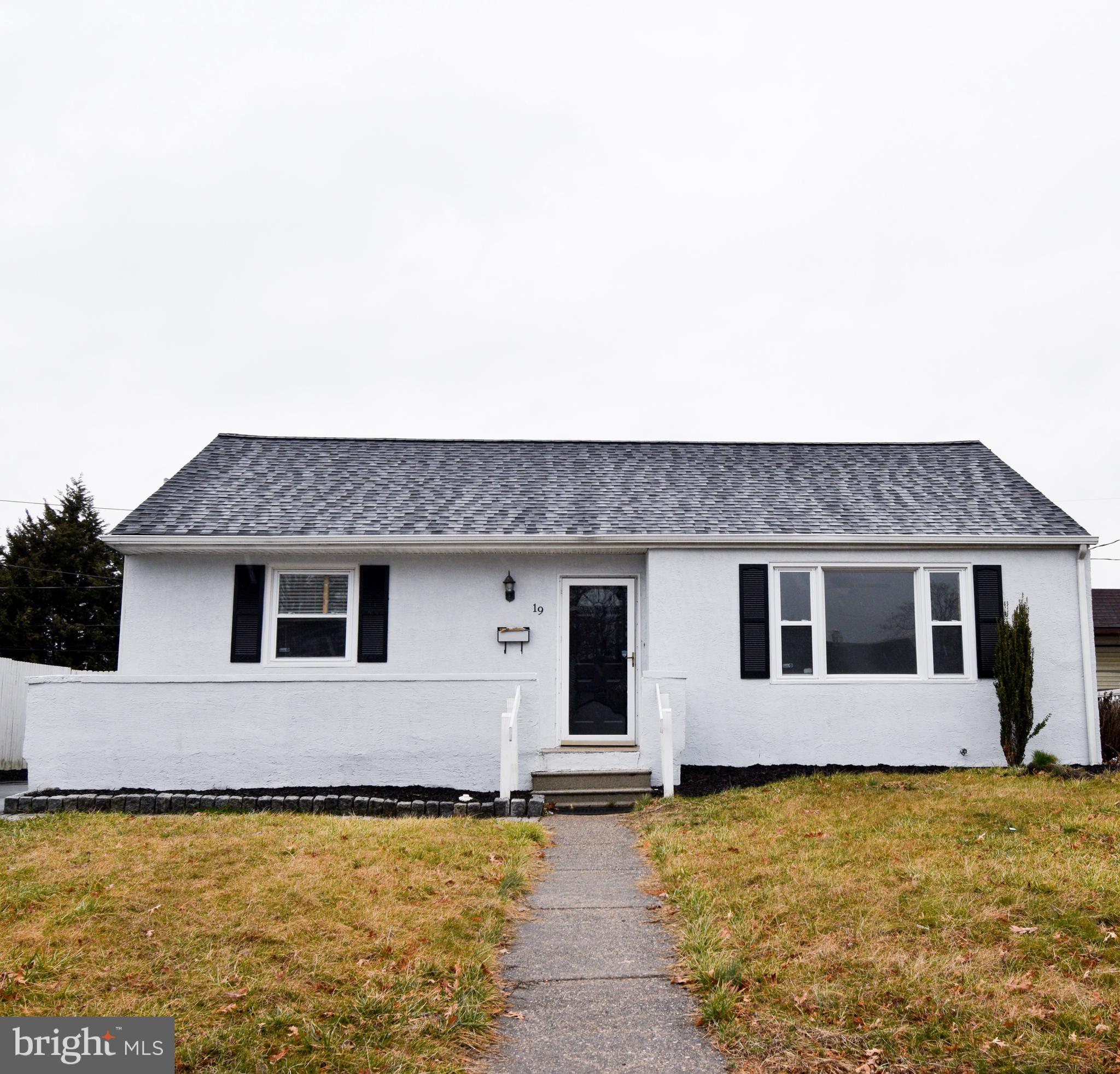 19 Paul Road New Castle, DE 19720 - Photo 3 of 15 Gallery Image 3