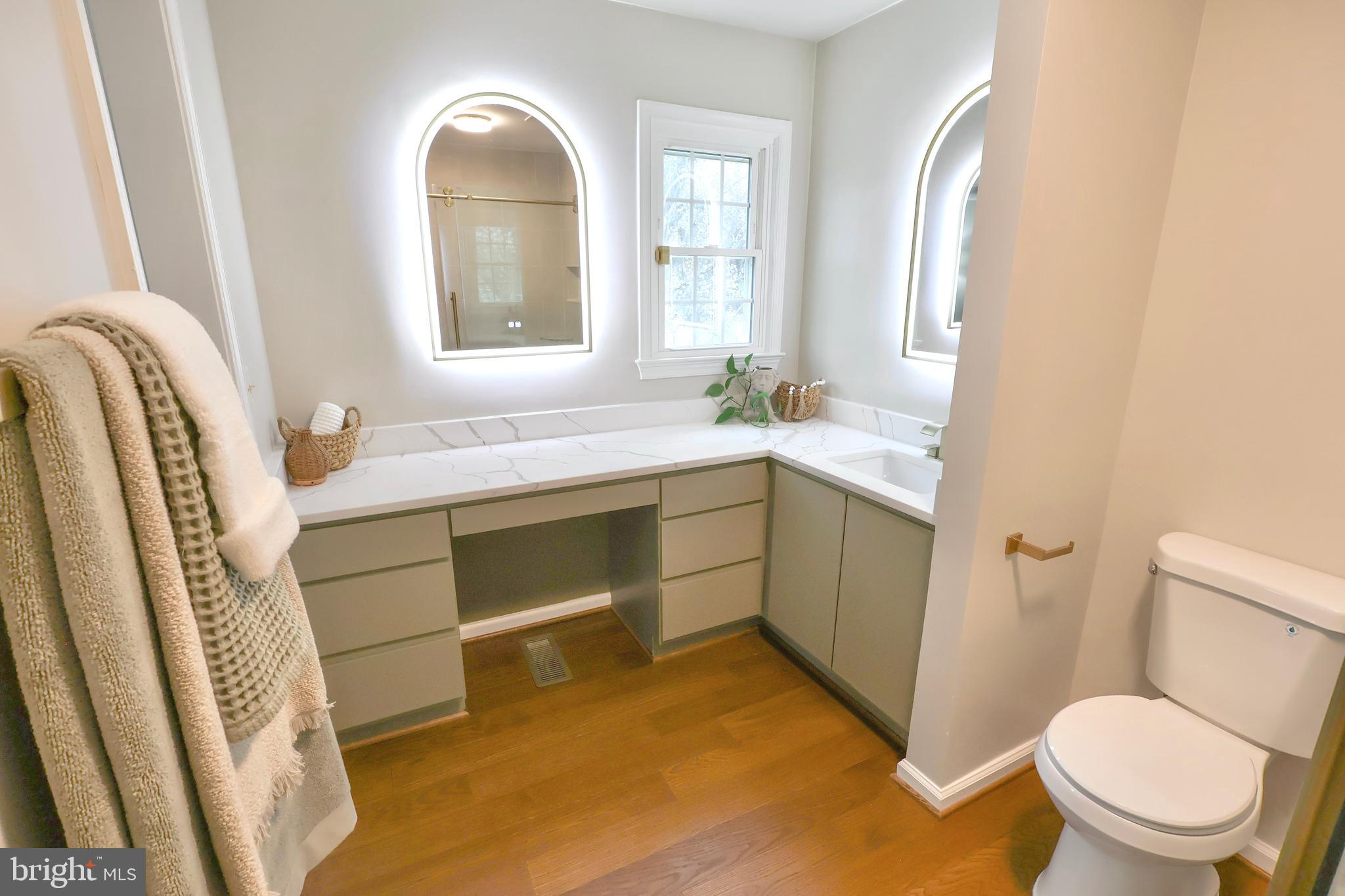 2800 Gunarette Way Silver Spring, MD 20906 - Photo 23 of 48 Master bath with vanity area!