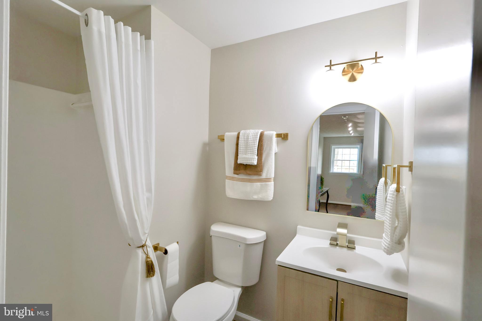 2800 Gunarette Way Silver Spring, MD 20906 - Photo 36 of 48 Downstairs full bathroom.