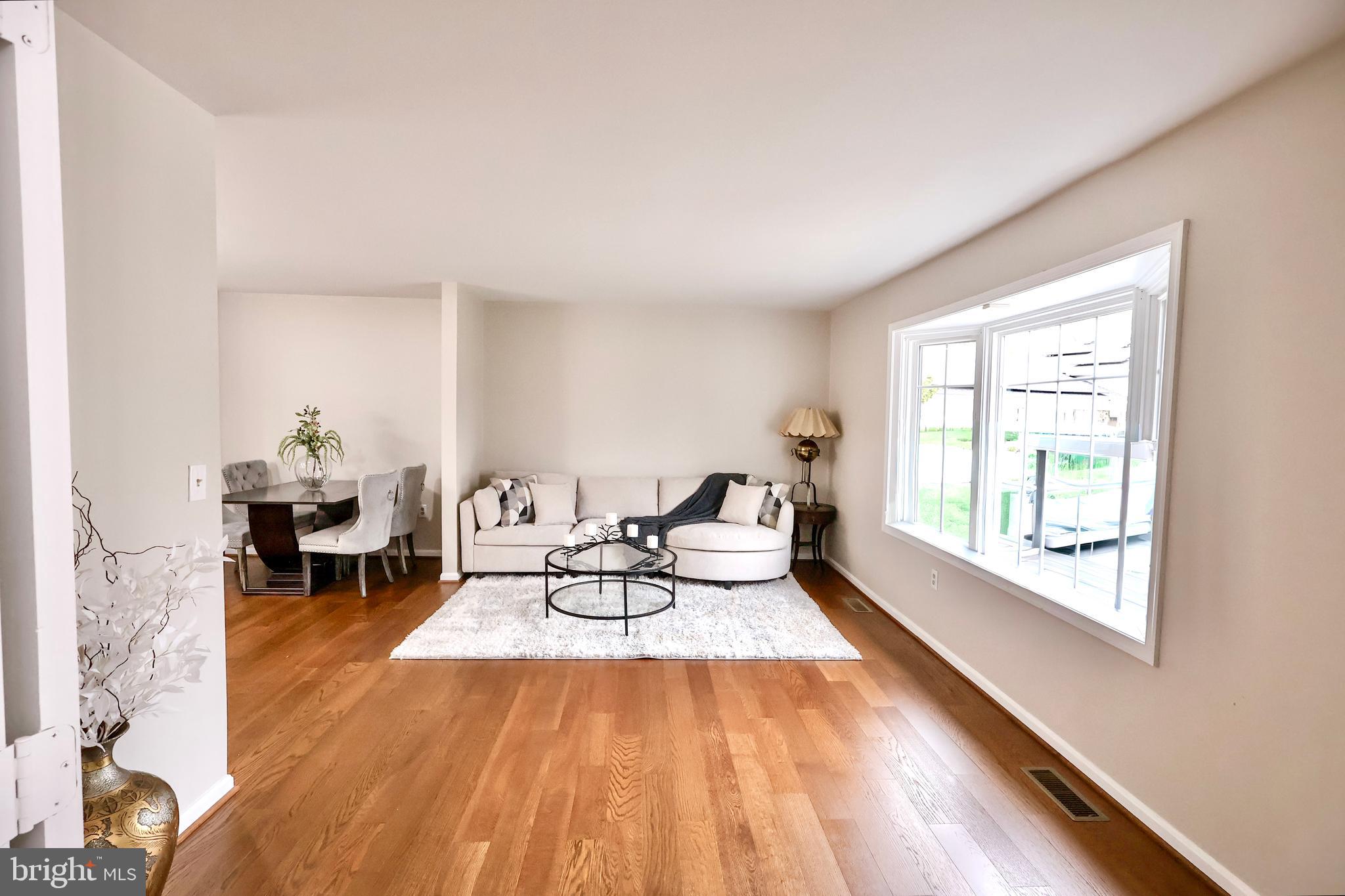 2800 Gunarette Way Silver Spring, MD 20906 - Photo 5 of 48 Large living space.