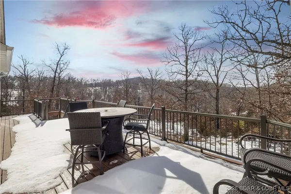 $825,000 | 61 Quiet Meadows Drive, Linn Creek, MO 65052