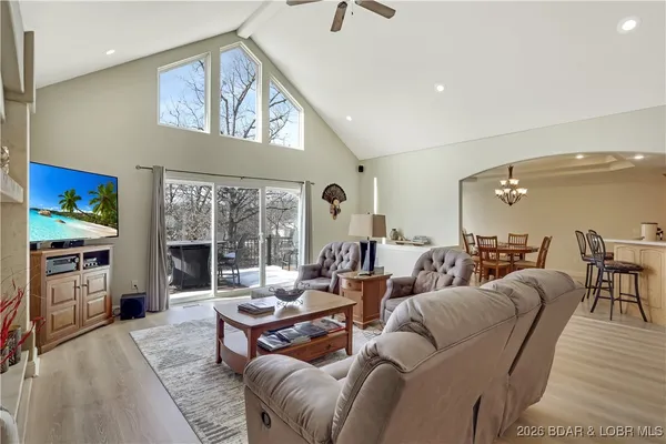 $825,000 | 61 Quiet Meadows Drive, Linn Creek, MO 65052