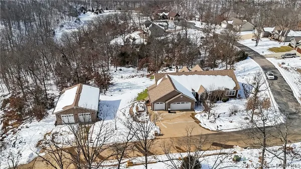 $825,000 | 61 Quiet Meadows Drive, Linn Creek, MO 65052