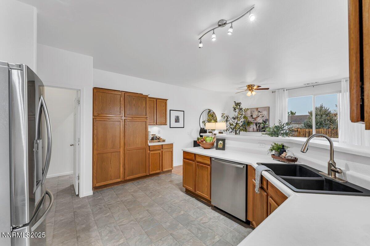 20914 White Rock Drive Reno, NV 89508 - Photo 12 of 39 20914 White Rock Dr Reno NV 89508 17 of