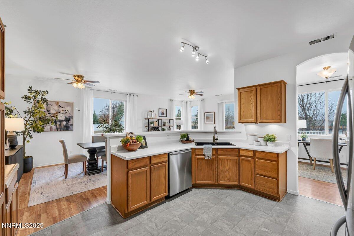 20914 White Rock Drive Reno, NV 89508 - Photo 10 of 39 20914 White Rock Dr Reno NV 89508 16 of