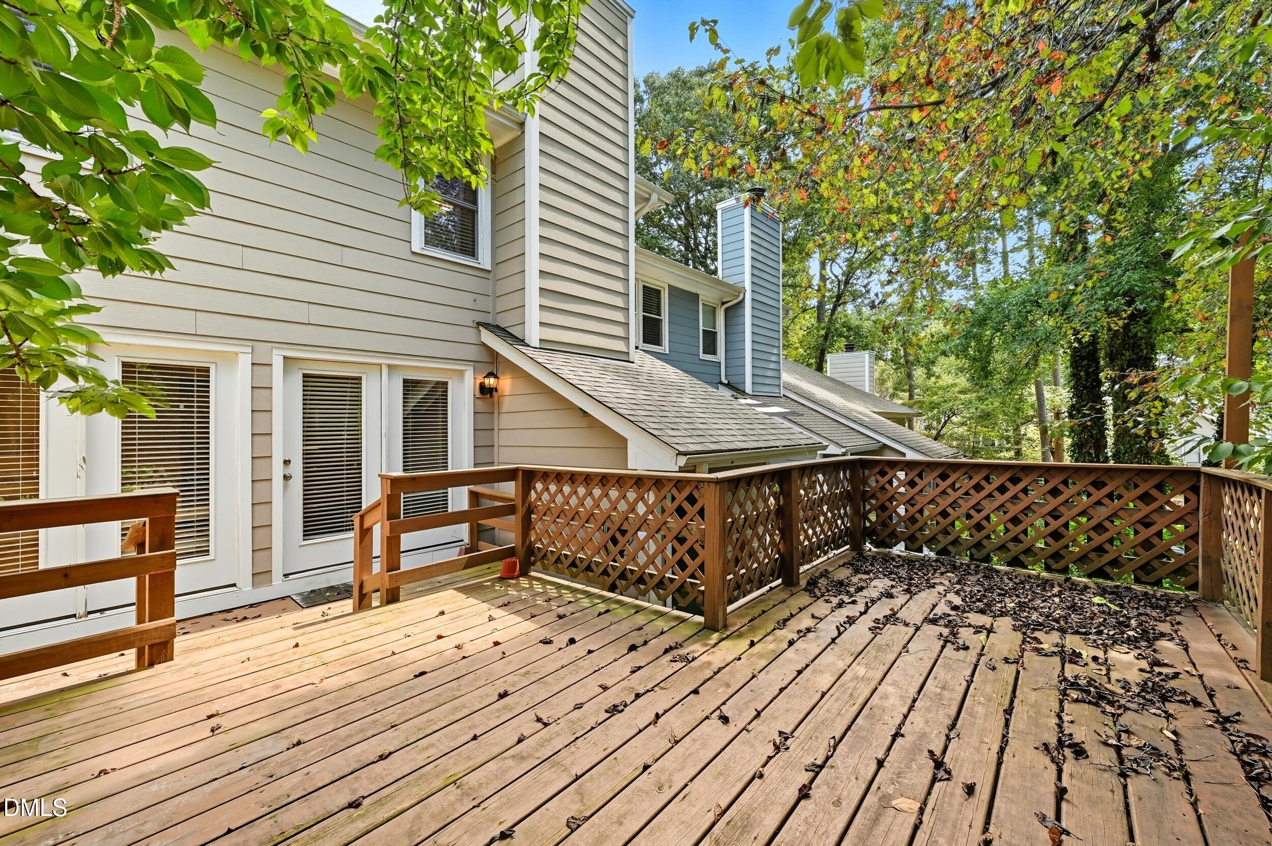 1525 Edgeside Court Raleigh, NC 27609 - Photo 25 of 26 25_rg1_1122