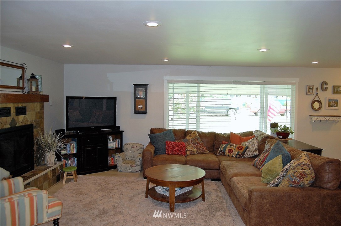 1011 McLeod Road Bellingham, WA 98226 - Photo 4 of 22 Gallery Image 4