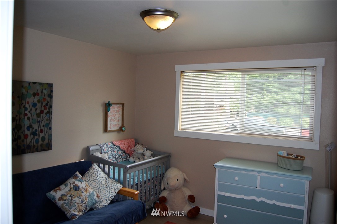 1011 McLeod Road Bellingham, WA 98226 - Photo 10 of 22 Gallery Image 10