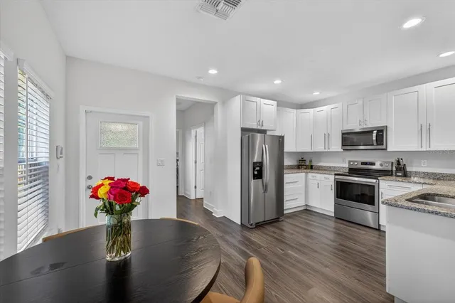 $3,000 | 115 East Broad Street, Unit 2, Tampa, FL 33604