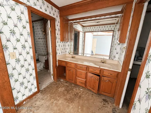 $260,000 | 853 Longwood Place, Pearl, MS 39208