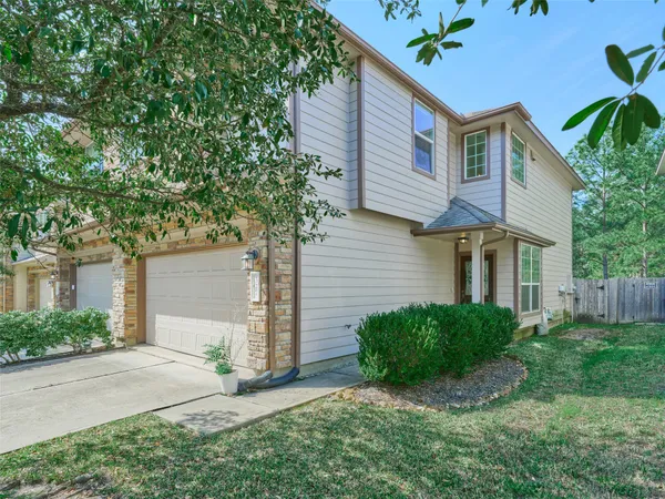$2,075 | 327 Bloomhill Place, Magnolia, TX 77354