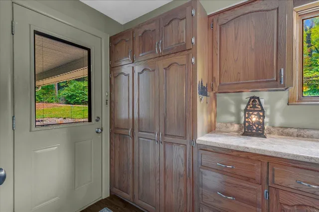 $699,900 | 45417 15th Avenue, Bloomingdale, MI 49026