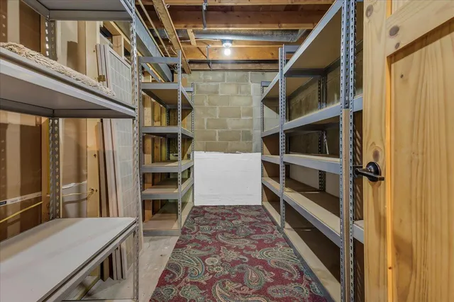 $699,900 | 45417 15th Avenue, Bloomingdale, MI 49026