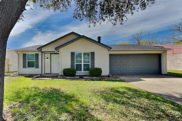 $2,145 | 5402 Windy Meadow Drive, Arlington, TX 76017
