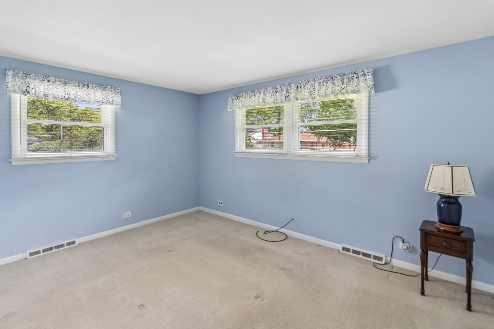 2012 Cayuga Lane Mount Prospect, IL 60056 - Photo 11 of 24
