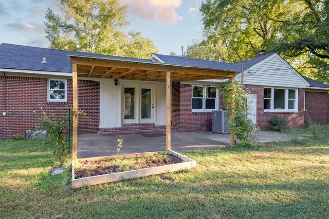 $269,900 | 17 Center Avenue, Munford, TN 38058