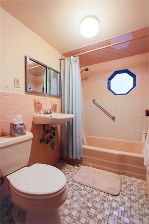 138 Ashcroft Road Medford, MA 02155 - Photo 13 of 15 Gallery Image 13