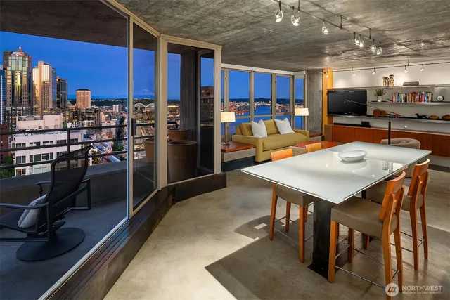 $799,000 | 2125 1st Avenue, Unit 3003, Seattle, WA 98121