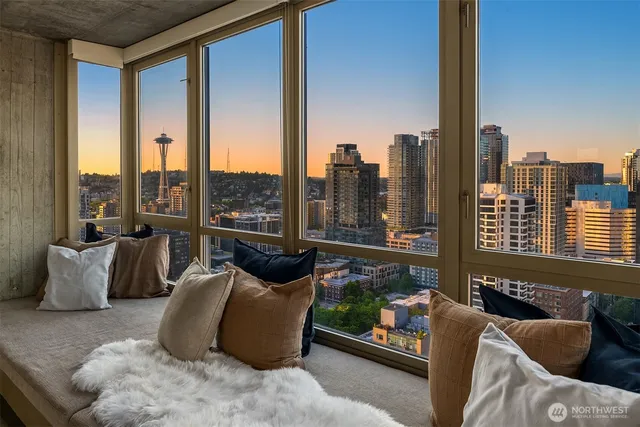 $799,000 | 2125 1st Avenue, Unit 3003, Seattle, WA 98121