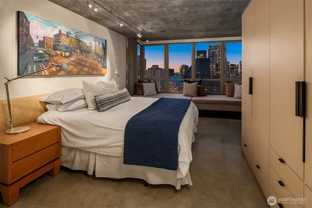 $799,000 | 2125 1st Avenue, Unit 3003, Seattle, WA 98121