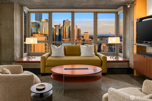 $799,000 | 2125 1st Avenue, Unit 3003, Seattle, WA 98121