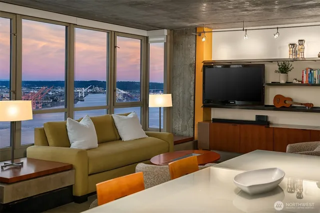 $799,000 | 2125 1st Avenue, Unit 3003, Seattle, WA 98121