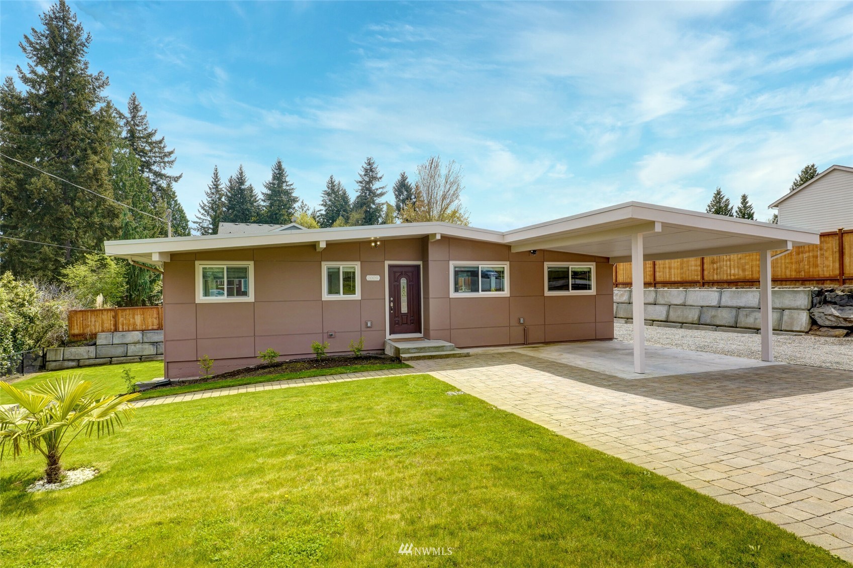 2009 Northeast 24th Street Renton, WA 98056 - Photo 2 of 22