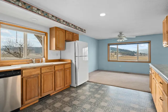 $599,000 | 2829 Cottonwood Creek Road, Chewelah, WA 99109