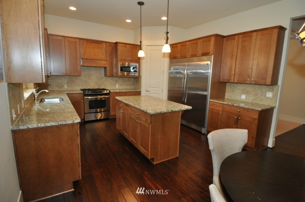 265 Nile Avenue Northeast Renton, WA 98059 - Photo 11 of 25 Gallery Image 11