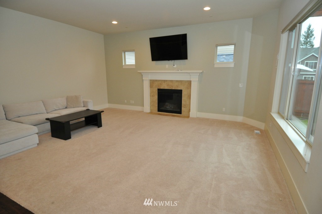 265 Nile Avenue Northeast Renton, WA 98059 - Photo 13 of 25 Gallery Image 13