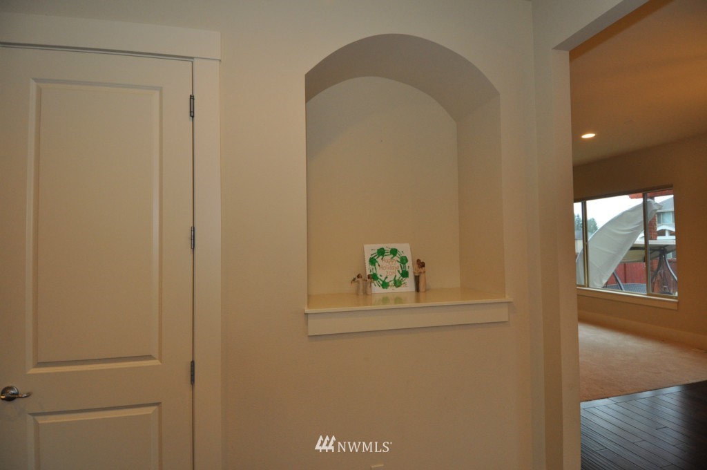 265 Nile Avenue Northeast Renton, WA 98059 - Photo 14 of 25 Gallery Image 14