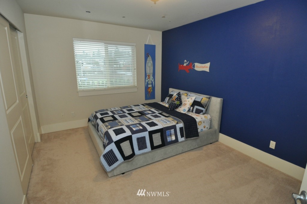 265 Nile Avenue Northeast Renton, WA 98059 - Photo 18 of 25 Gallery Image 18