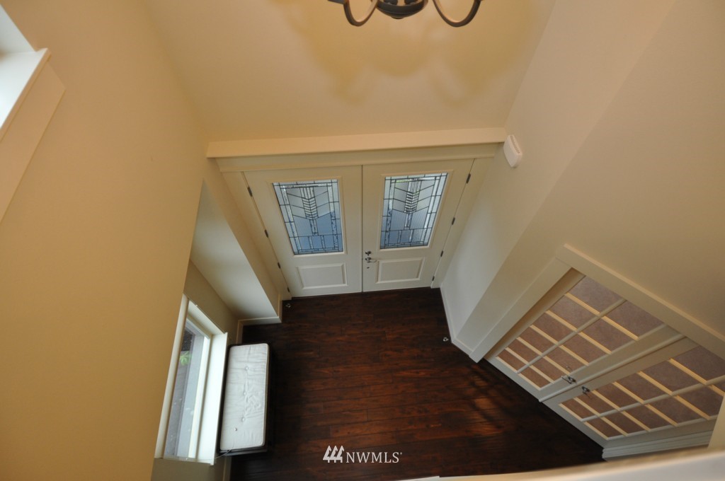 265 Nile Avenue Northeast Renton, WA 98059 - Photo 5 of 25 Gallery Image 5