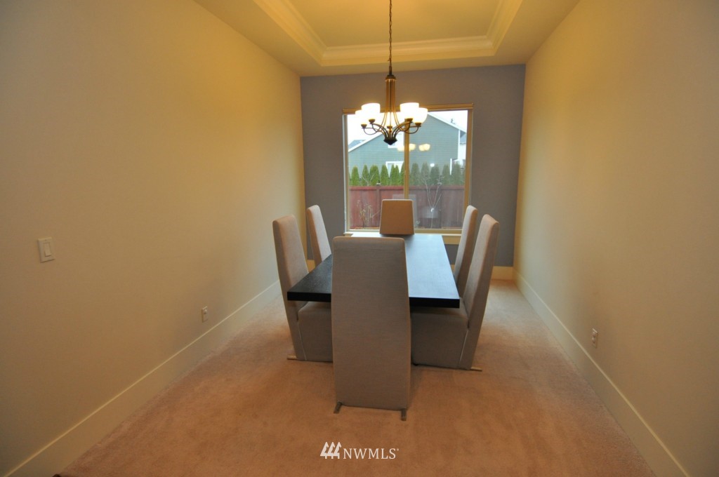 265 Nile Avenue Northeast Renton, WA 98059 - Photo 9 of 25 Gallery Image 9