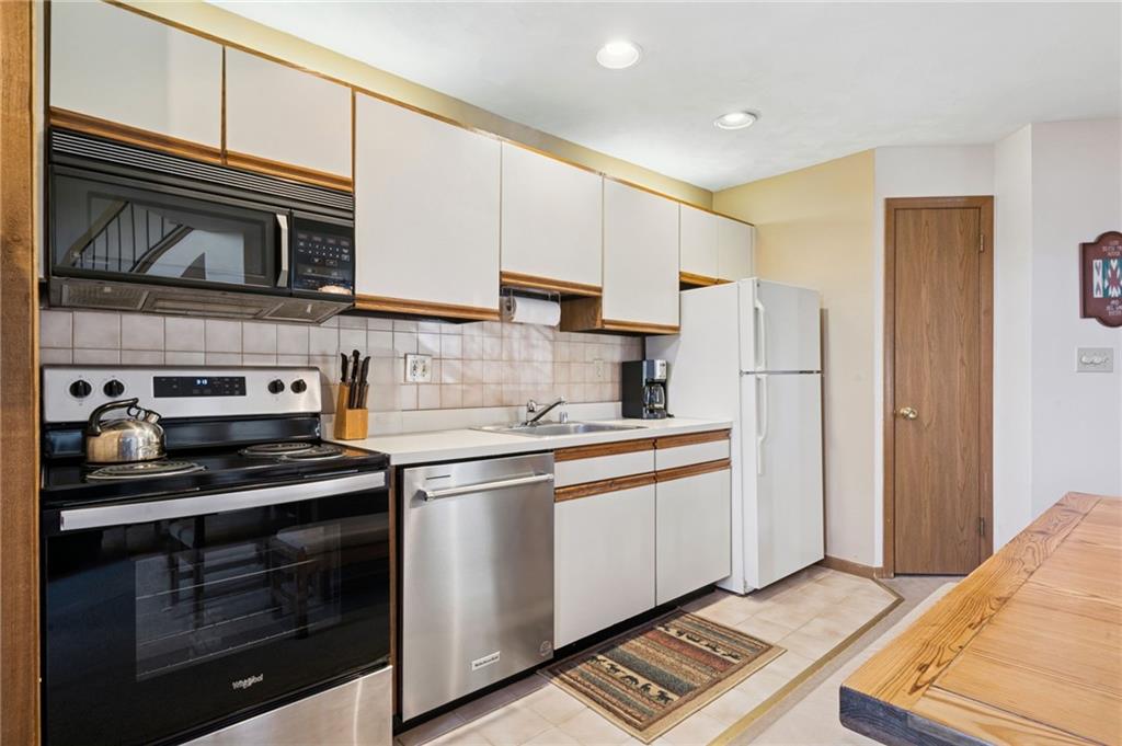 X7 Sunridge Road Champion, PA 15622 - Photo 10 of 27