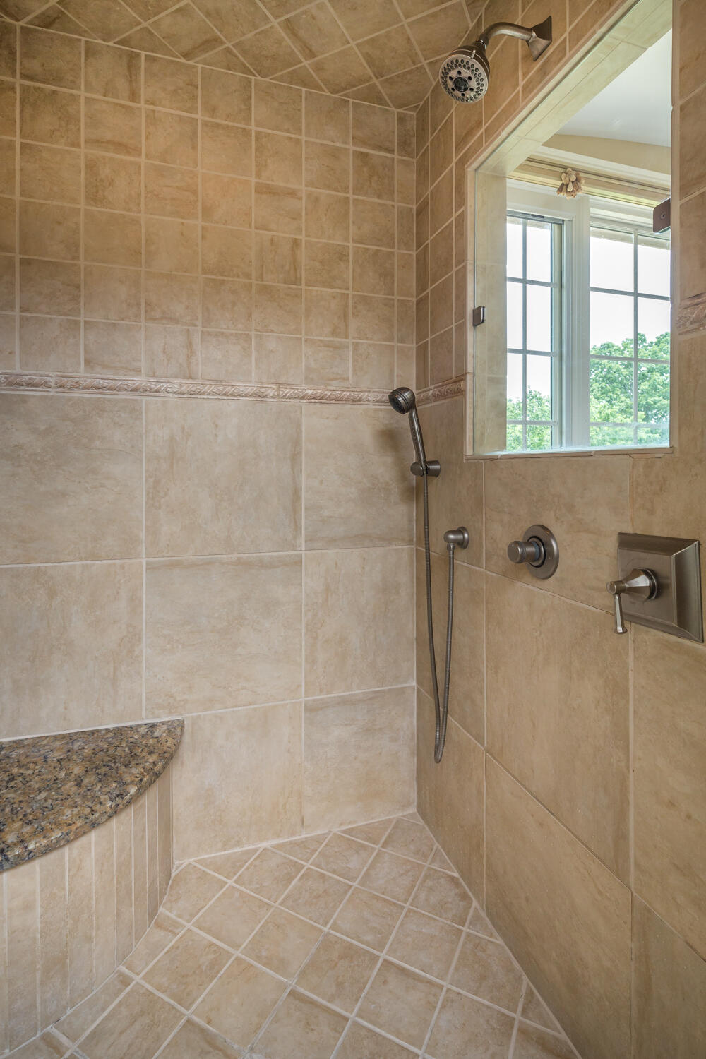 1117 East Dallas Road Chattanooga, TN 37405 - Photo 35 of 46 1117_E_Dallas_Rd_038
